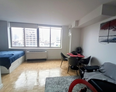360 West 43rd Street - Photo Thumbnail 3
