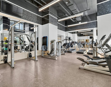 360 West 43rd Street - Photo Thumbnail 12