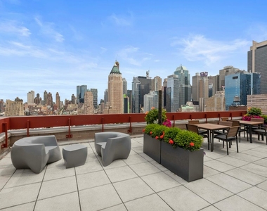 360 West 43rd Street - Photo Thumbnail 9