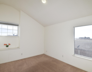 12161 Sun Bridge Place - Photo Thumbnail 20