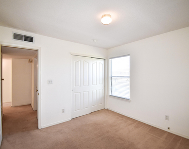 12161 Sun Bridge Place - Photo Thumbnail 24