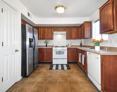 12161 Sun Bridge Place - Photo Thumbnail 11