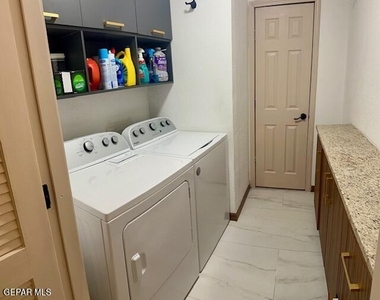 709 Bluff Canyon Circle - Photo Thumbnail 16