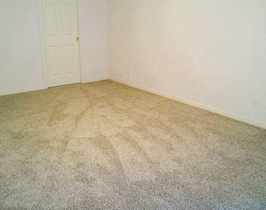 6901 Mineral Ridge Drive - Photo Thumbnail 15