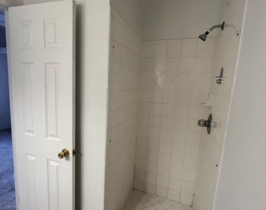 6105 Pecan Park Place - Photo Thumbnail 13