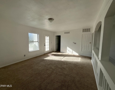 6105 Pecan Park Place - Photo Thumbnail 21