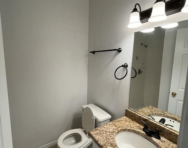 6105 Pecan Park Place - Photo Thumbnail 16
