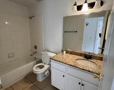 6105 Pecan Park Place - Photo Thumbnail 8