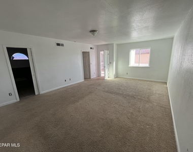 6105 Pecan Park Place - Photo Thumbnail 23