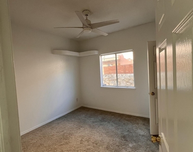 6105 Pecan Park Place - Photo Thumbnail 14