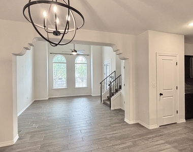 6561 Hoop Street - Photo Thumbnail 7
