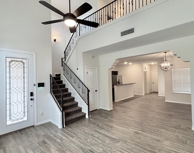 6561 Hoop Street - Photo Thumbnail 4
