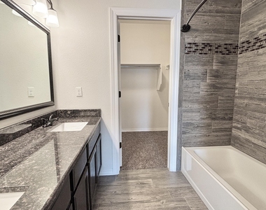 6561 Hoop Street - Photo Thumbnail 28