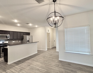 6561 Hoop Street - Photo Thumbnail 6