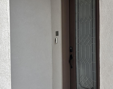6561 Hoop Street - Photo Thumbnail 2