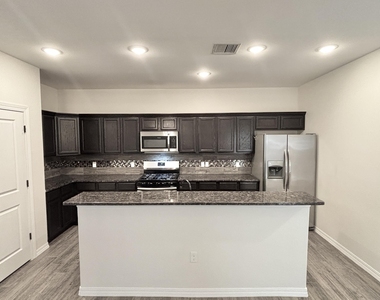 6561 Hoop Street - Photo Thumbnail 8
