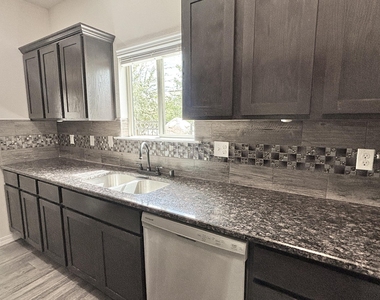 6561 Hoop Street - Photo Thumbnail 7