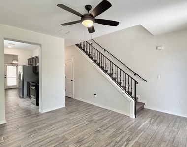 6561 Hoop Street - Photo Thumbnail 3