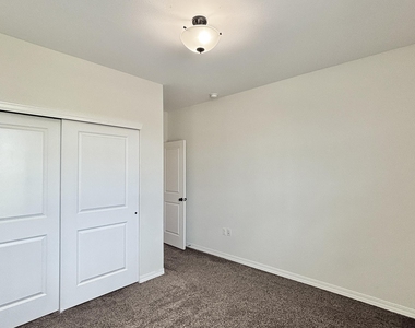6561 Hoop Street - Photo Thumbnail 17