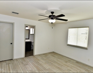 872 Colbert Shapleigh Place - Photo Thumbnail 19