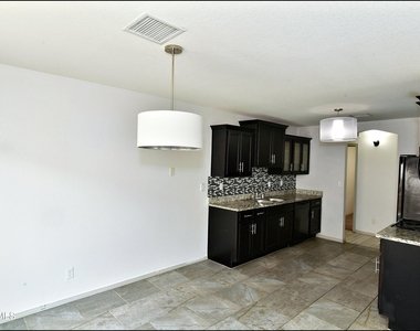 872 Colbert Shapleigh Place - Photo Thumbnail 10