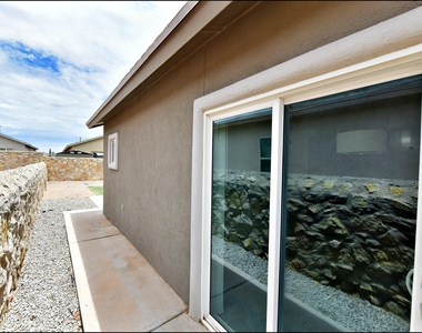 872 Colbert Shapleigh Place - Photo Thumbnail 32