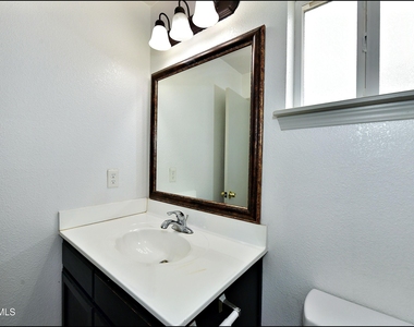 872 Colbert Shapleigh Place - Photo Thumbnail 23