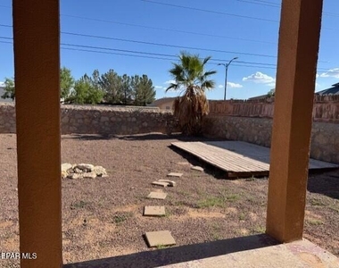14248 Firewood Drive - Photo Thumbnail 4