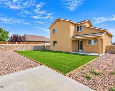 12121 Zavi Lane - Photo Thumbnail 39