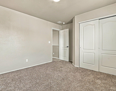 12121 Zavi Lane - Photo Thumbnail 34