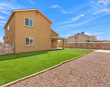 12121 Zavi Lane - Photo Thumbnail 38
