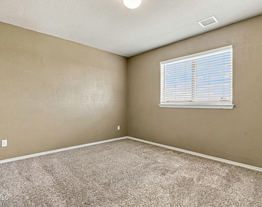 12121 Zavi Lane - Photo Thumbnail 32