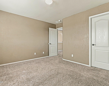 12121 Zavi Lane - Photo Thumbnail 33