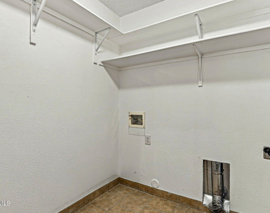 2724 Granite Rock Place - Photo Thumbnail 7