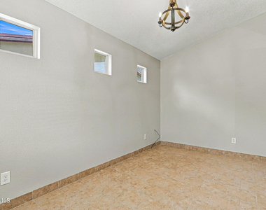 2724 Granite Rock Place - Photo Thumbnail 5