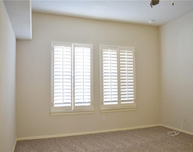6332 Franklin Vista Drive - Photo Thumbnail 13
