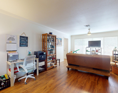 453 El Camino Drive - Photo Thumbnail 11