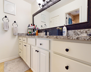 453 El Camino Drive - Photo Thumbnail 24