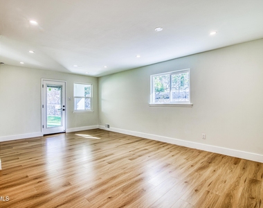 1210 La Cruz Drive - Photo Thumbnail 39