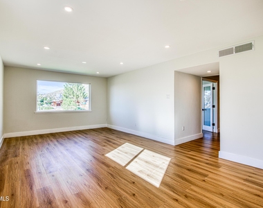 1210 La Cruz Drive - Photo Thumbnail 22