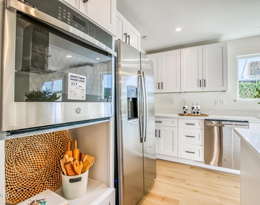 1210 La Cruz Drive - Photo Thumbnail 20