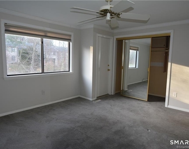 12 Hitching Post Lane - Photo Thumbnail 10