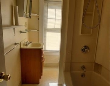 90 Thames Street - Photo Thumbnail 6