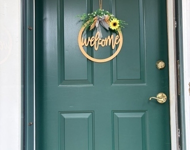 245 Sunnyridge Avenue - Photo Thumbnail 17
