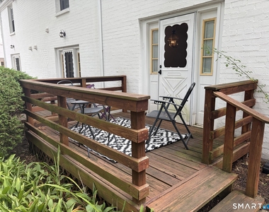 245 Sunnyridge Avenue - Photo Thumbnail 6