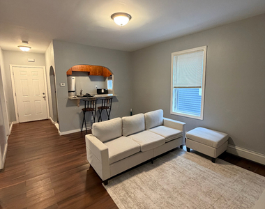 589 Winchester Avenue - Photo Thumbnail 3