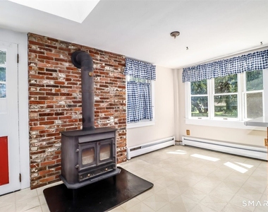 34 Old Park Lane Road - Photo Thumbnail 10