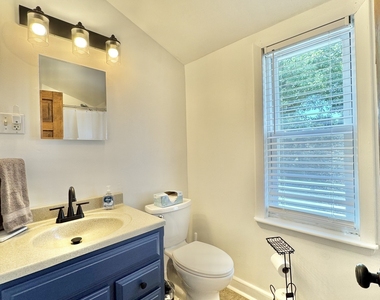 69 Morse Avenue - Photo Thumbnail 24