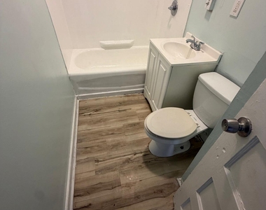 183 Chestnut Avenue - Photo Thumbnail 5