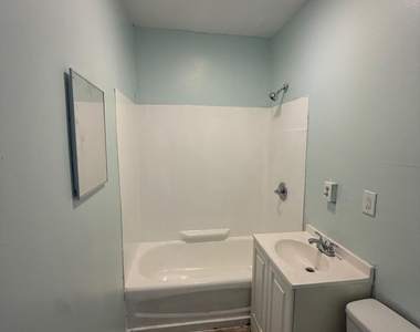 183 Chestnut Avenue - Photo Thumbnail 3